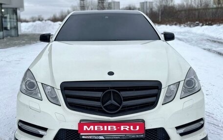 Mercedes-Benz E-Класс, 2011 год, 1 990 000 рублей, 8 фотография