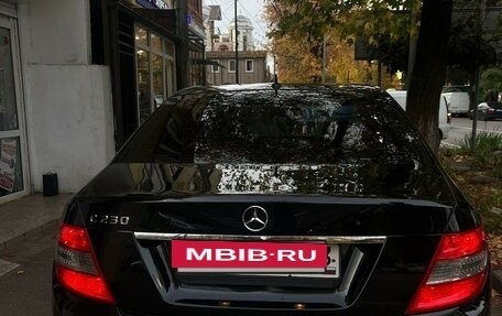 Mercedes-Benz C-Класс, 2009 год, 1 290 000 рублей, 2 фотография