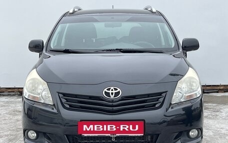 Toyota Verso I, 2011 год, 1 350 000 рублей, 2 фотография