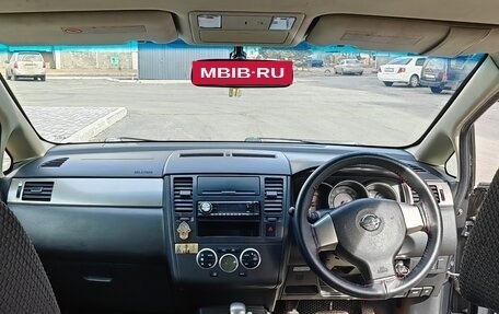 Nissan Tiida, 2005 год, 650 000 рублей, 3 фотография