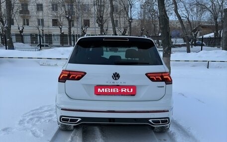 Volkswagen Tiguan II, 2021 год, 4 500 000 рублей, 4 фотография