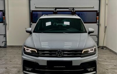 Volkswagen Tiguan II, 2019 год, 4 050 000 рублей, 1 фотография