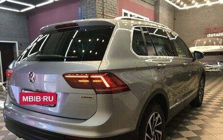 Volkswagen Tiguan II, 2018 год, 3 195 000 рублей, 6 фотография