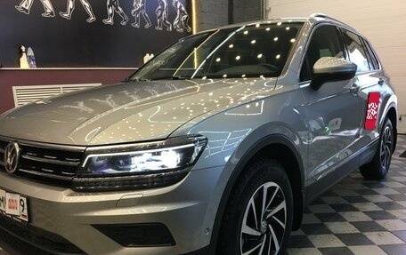 Volkswagen Tiguan II, 2018 год, 3 195 000 рублей, 9 фотография