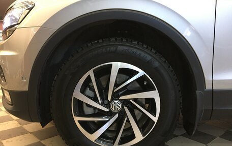Volkswagen Tiguan II, 2018 год, 3 195 000 рублей, 11 фотография