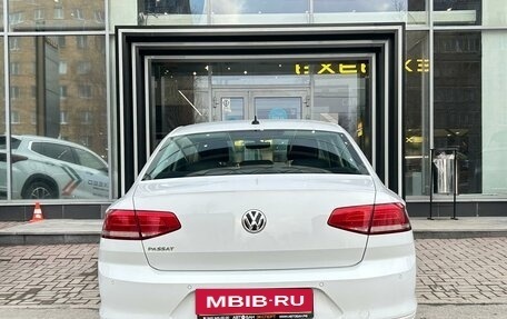 Volkswagen Passat B8 рестайлинг, 2018 год, 2 358 999 рублей, 6 фотография