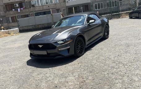 Ford Mustang VI рестайлинг, 2018 год, 3 270 000 рублей, 2 фотография
