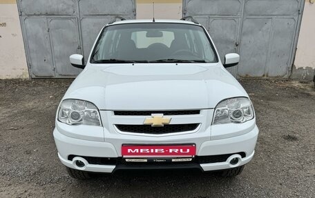 Chevrolet Niva I рестайлинг, 2012 год, 850 000 рублей, 2 фотография