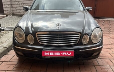 Mercedes-Benz E-Класс, 2003 год, 850 000 рублей, 4 фотография