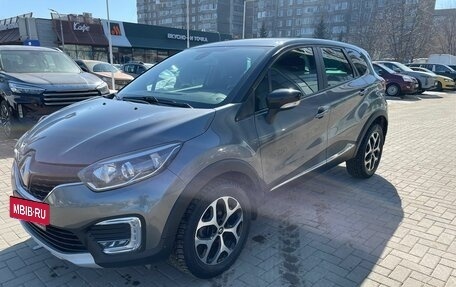 Renault Kaptur I рестайлинг, 2018 год, 1 330 000 рублей, 2 фотография