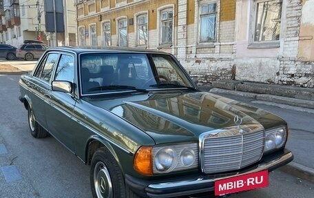 Mercedes-Benz W123, 1982 год, 1 520 000 рублей, 3 фотография