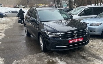 Volkswagen Tiguan II, 2021 год, 3 870 000 рублей, 1 фотография