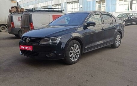 Volkswagen Jetta VI, 2013 год, 1 100 000 рублей, 1 фотография