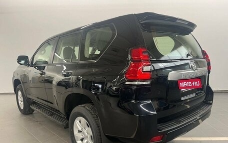 Toyota Land Cruiser Prado 150 рестайлинг 2, 2022 год, 8 099 000 рублей, 2 фотография