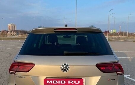 Volkswagen Tiguan II, 2018 год, 2 985 000 рублей, 4 фотография