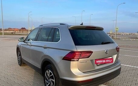 Volkswagen Tiguan II, 2018 год, 2 985 000 рублей, 5 фотография