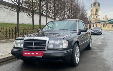 Mercedes-Benz E-Класс, 1992 год, 990 000 рублей, 2 фотография