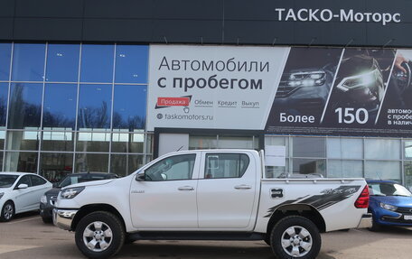 Toyota Hilux VIII, 2022 год, 4 999 000 рублей, 3 фотография
