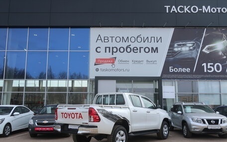 Toyota Hilux VIII, 2022 год, 4 999 000 рублей, 2 фотография