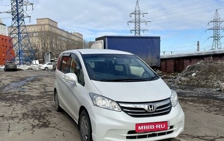 Honda Freed I, 2013 год, 1 340 000 рублей, 3 фотография