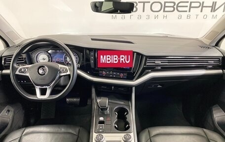 Volkswagen Touareg III, 2020 год, 5 500 000 рублей, 7 фотография