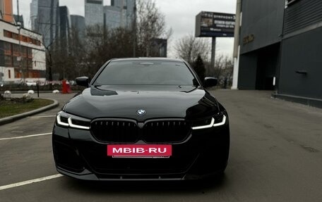 BMW 5 серия, 2021 год, 8 700 000 рублей, 2 фотография