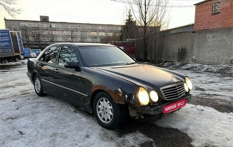 Mercedes-Benz E-Класс, 2000 год, 250 000 рублей, 5 фотография