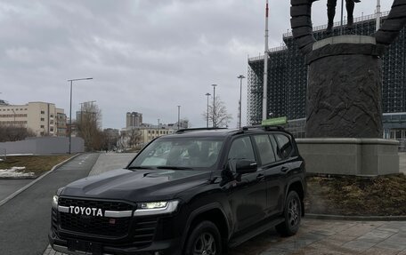 Toyota Land Cruiser, 2022 год, 13 990 000 рублей, 2 фотография