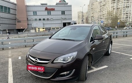 Opel Astra J, 2013 год, 1 300 000 рублей, 4 фотография