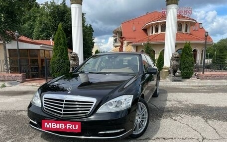Mercedes-Benz S-Класс, 2012 год, 3 000 000 рублей, 9 фотография