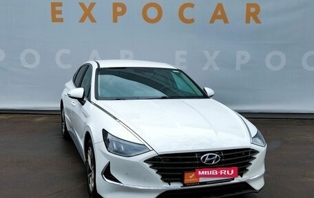 Hyundai Sonata VIII, 2021 год, 2 190 000 рублей, 3 фотография