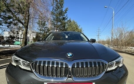 BMW 3 серия, 2019 год, 3 820 000 рублей, 3 фотография