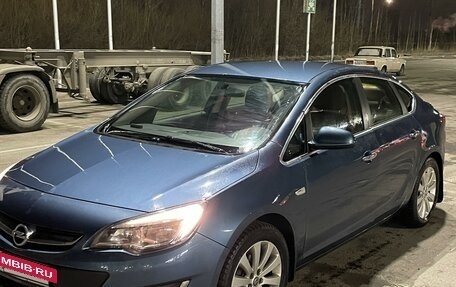 Opel Astra J, 2013 год, 1 190 000 рублей, 2 фотография