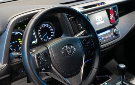 Toyota RAV4, 2016 год, 3 605 000 рублей, 2 фотография