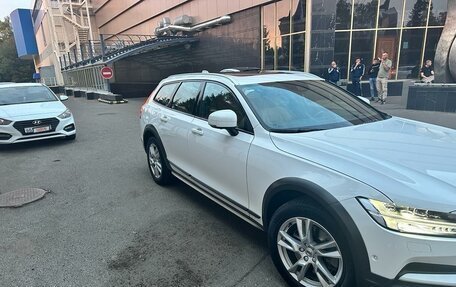Volvo V90 Cross Country I рестайлинг, 2018 год, 3 600 000 рублей, 2 фотография