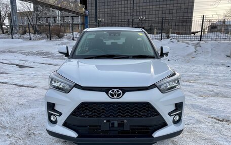 Toyota Raize I, 2021 год, 2 090 000 рублей, 3 фотография