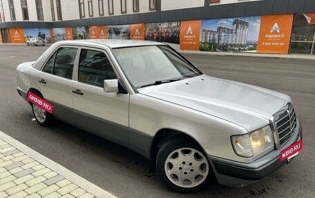 Mercedes-Benz W124, 1985 год, 520 000 рублей, 2 фотография