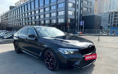 BMW 5 серия, 2019 год, 3 000 000 рублей, 2 фотография