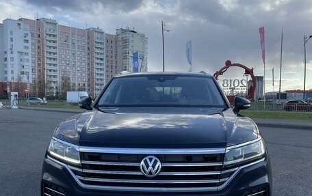 Volkswagen Touareg III, 2019 год, 5 050 000 рублей, 3 фотография