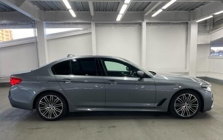 BMW 5 серия, 2020 год, 3 000 000 рублей, 3 фотография