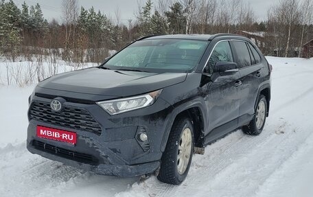Toyota RAV4, 2020 год, 3 600 000 рублей, 2 фотография
