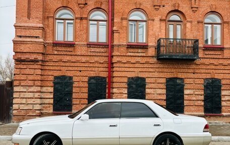 Toyota Crown, 1999 год, 700 000 рублей, 3 фотография