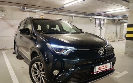 Toyota RAV4, 2018 год, 3 595 000 рублей, 8 фотография