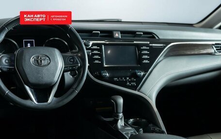 Toyota Camry, 2018 год, 2 518 200 рублей, 4 фотография