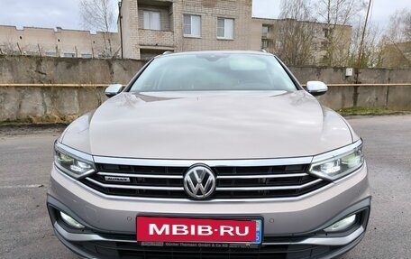 Volkswagen Passat B8 рестайлинг, 2019 год, 2 862 000 рублей, 7 фотография