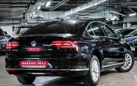 Volkswagen Passat B8 рестайлинг, 2019 год, 3 057 000 рублей, 4 фотография