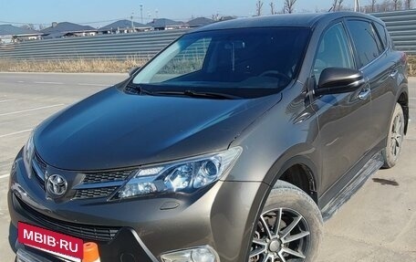 Toyota RAV4, 2014 год, 2 300 000 рублей, 3 фотография
