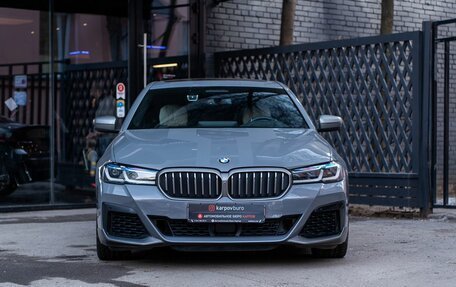 BMW 5 серия, 2020 год, 8 650 000 рублей, 2 фотография