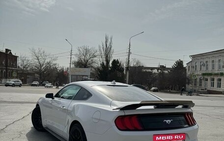 Ford Mustang VI рестайлинг, 2020 год, 3 230 000 рублей, 2 фотография