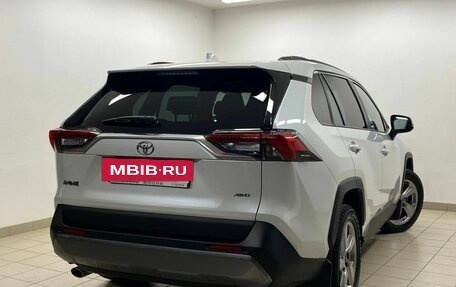 Toyota RAV4, 2020 год, 3 990 000 рублей, 6 фотография